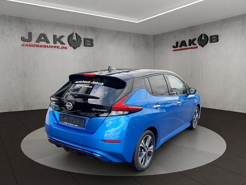 Nissan Leaf N-Connecta 40 kWh Batterie +LED+WINTERPA. ..